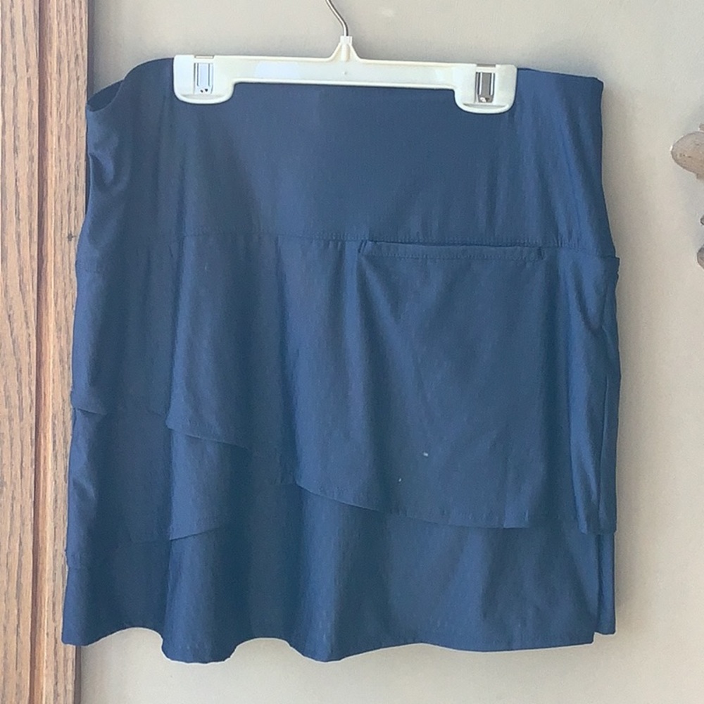 Lucky in Love - Scallop Tennis Skort - LG (12) - Picture 4 of 7